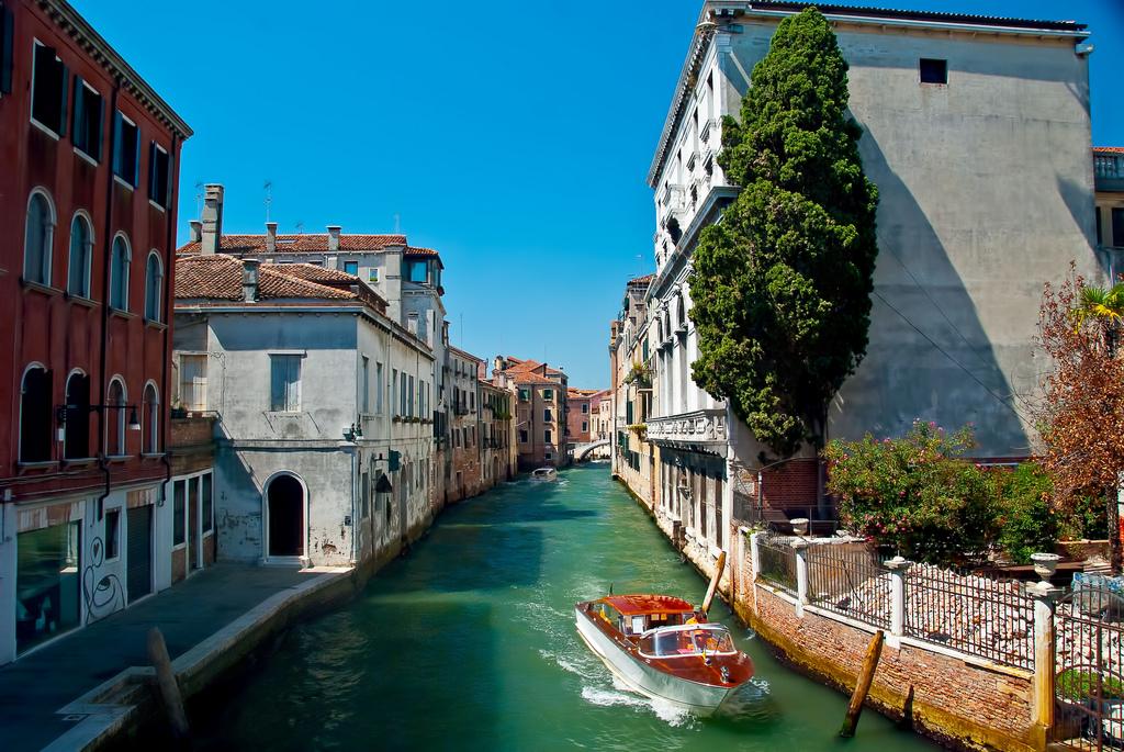 Slick Free Italian Flashcard Service with Web & Mobile Apps Slick Free Italian Flashcard Service with Web & Mobile Apps
